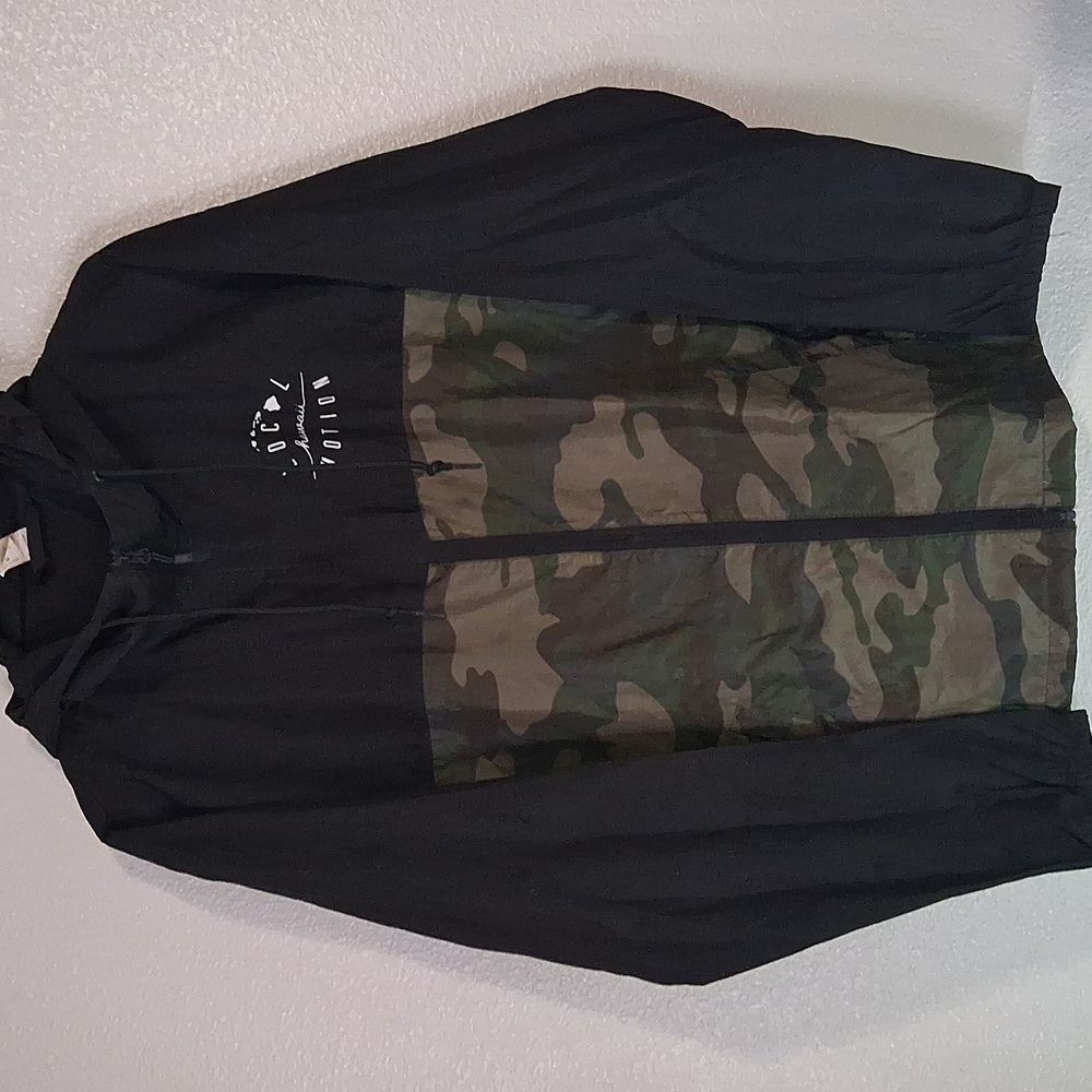 Womens Zip Ip Wind Breaker Camo, Local Motion Hawaii Logo Size M